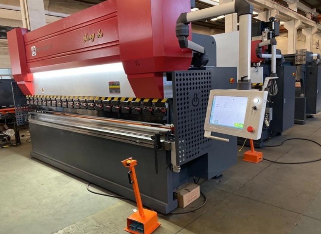 智能而彎，馭效而成：豐科機(jī)械數(shù)控折彎機(jī)助力精密鈑金加工領(lǐng)域? 